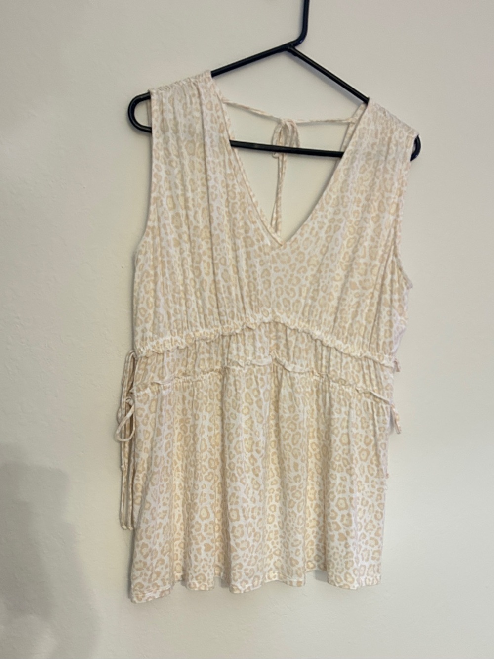 V-Neck Cream Leopard Tunic